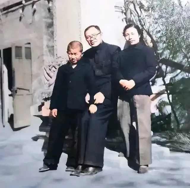 他当了八年总书记,1959年被毛主席严厉批评:你需要大病一场 他当了八年总书记,1959年被毛主席严厉批评:你需要大病一场