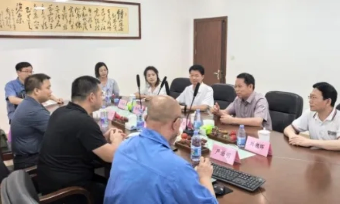 University-Enterprise Collaboration and Enterprise Visits for Employment Expansion || Our College Joins Hands with Fujian ZhanHua Chemical to Establish R&D Center (Reprint) University-Enterprise Collaboration and Enterprise Visits for Employment Expansion || Our College Joins Hands with Fujian ZhanHua Chemical to Establish R&D Center (Reprint)
