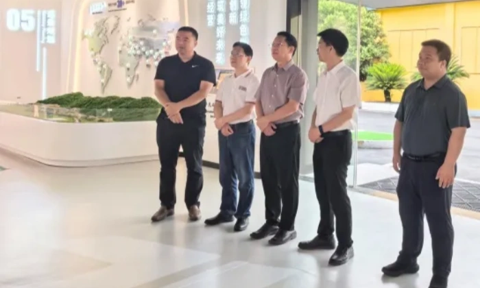University-Enterprise Collaboration and Enterprise Visits for Employment Expansion || Our College Joins Hands with Fujian ZhanHua Chemical to Establish R&D Center (Reprint) University-Enterprise Collaboration and Enterprise Visits for Employment Expansion || Our College Joins Hands with Fujian ZhanHua Chemical to Establish R&D Center (Reprint)