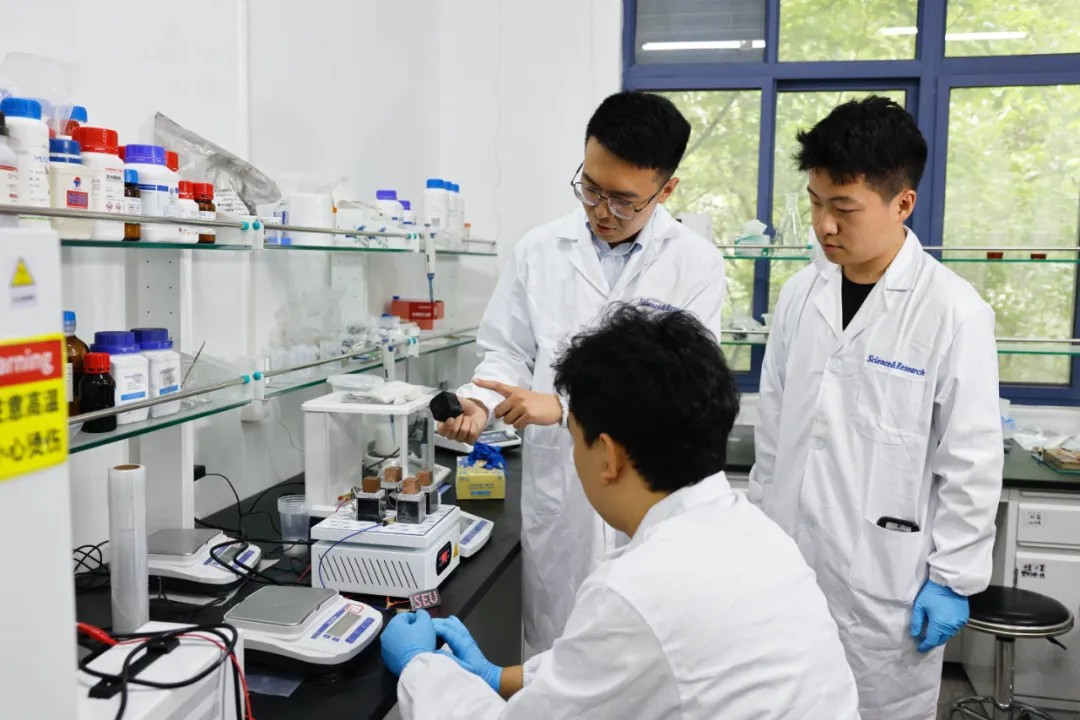 水泥能发电？中国科学家首创→