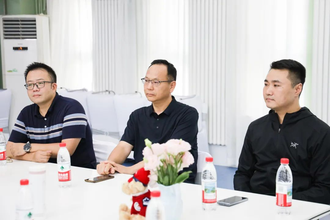 官宣！枫叶小熊获授“侨胞之家”：十五载志愿服务温暖前行