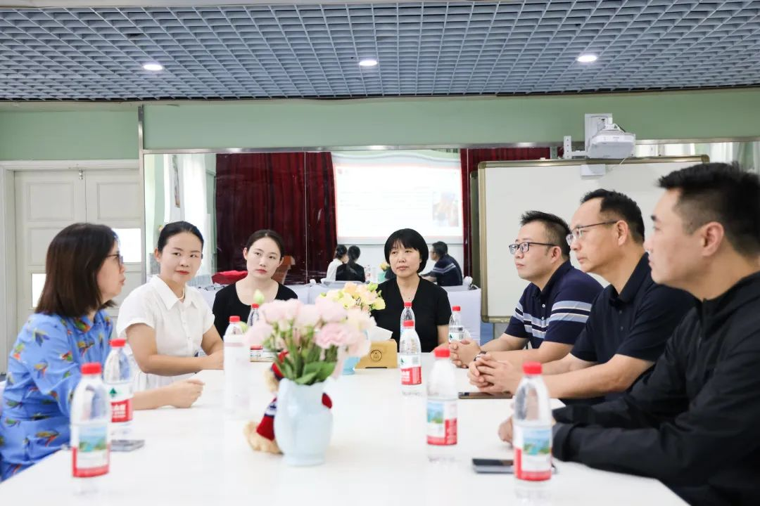 官宣！枫叶小熊获授“侨胞之家”：十五载志愿服务温暖前行