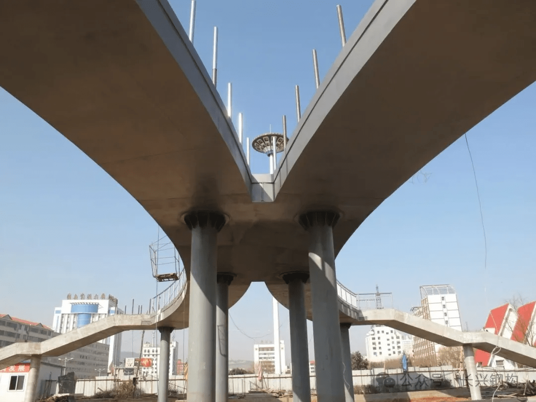 城市空中走廊締造者——長(zhǎng)興鋼構(gòu) 城市空中走廊締造者——長(zhǎng)興鋼構(gòu)