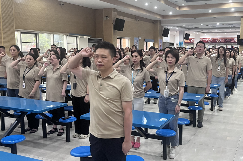 走进“智慧药企”，点燃青春梦想——桂林南药开放日架起校企连心桥