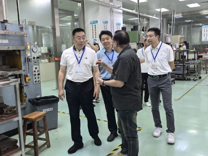 协会组织,校企标委多方联动:共探黄金珠宝产教融合与标准化发展新路径 协会组织,校企标委多方联动:共探黄金珠宝产教融合与标准化发展新路径
