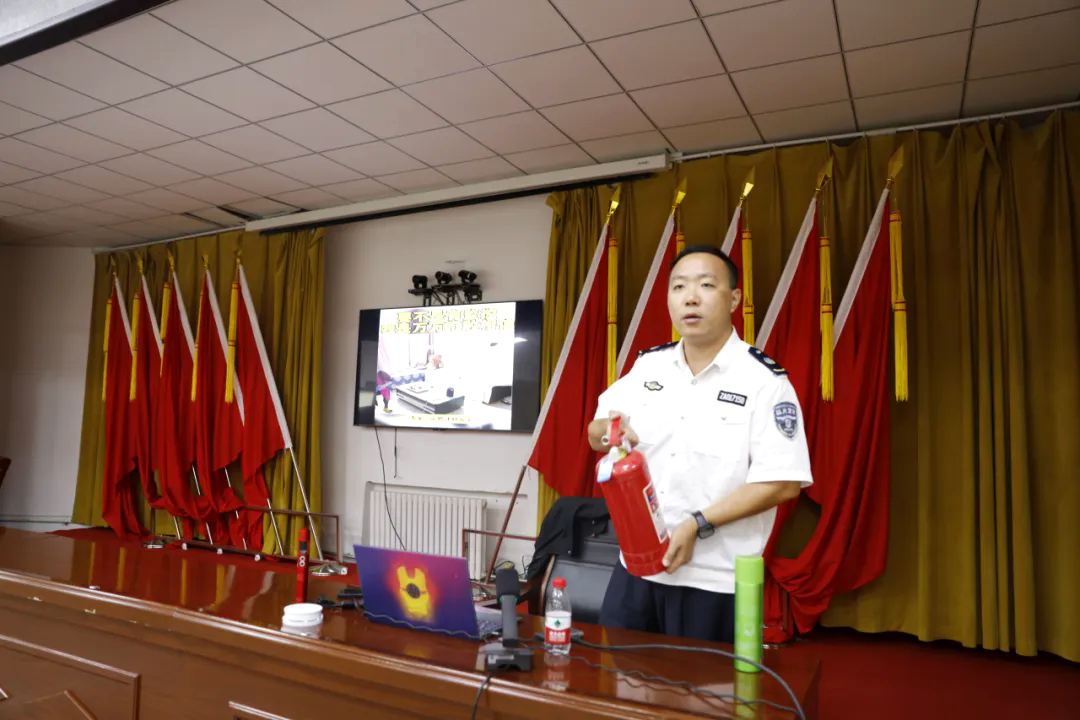 伊犁分中心为七十四团开展消防安全培训 伊犁分中心为七十四团开展消防安全培训