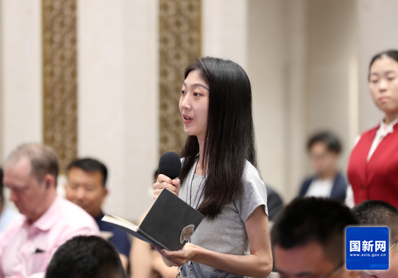 国新办举行新闻发布会介绍2025年上半年进出口情况