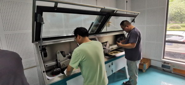 强化科研实力!苏交科“德国 infraTest 汉堡车辙试验仪”安装交付! 强化科研实力!苏交科“德国 infraTest 汉堡车辙试验仪”安装交付!