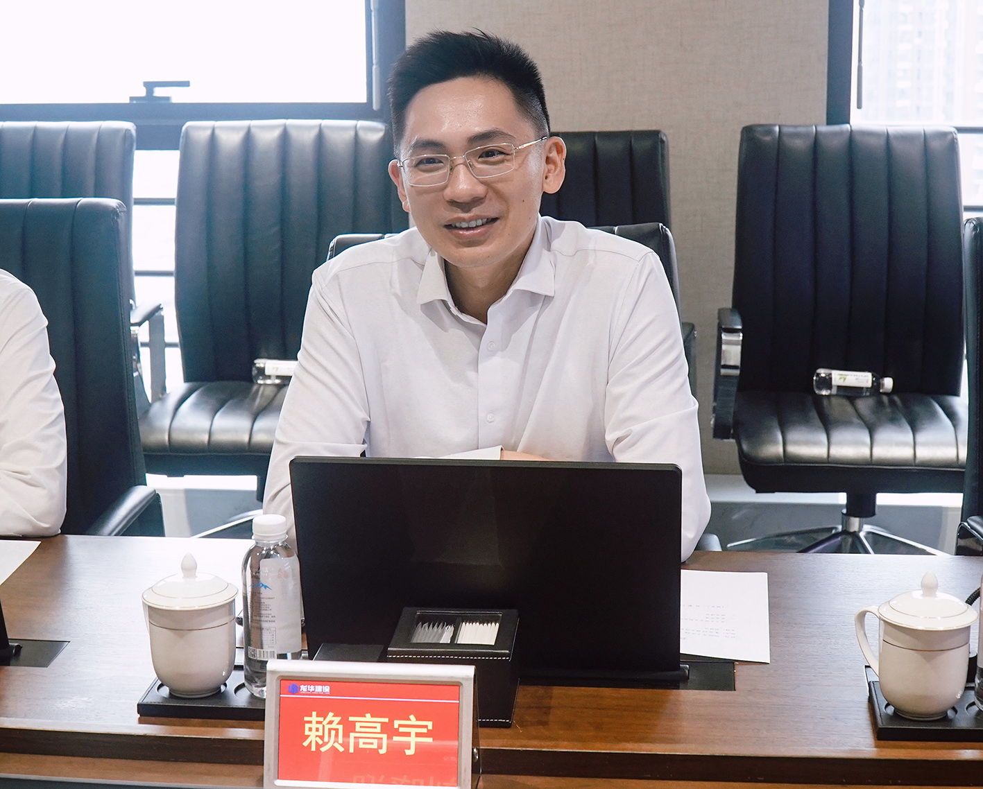 深圳绿交所到访龙华建设开展合作交流