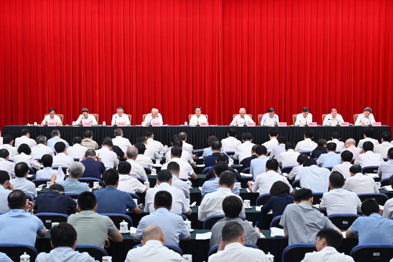 国家发改委:加快建立能耗双控向碳排放双控全面转型新机制 国家发改委:加快建立能耗双控向碳排放双控全面转型新机制