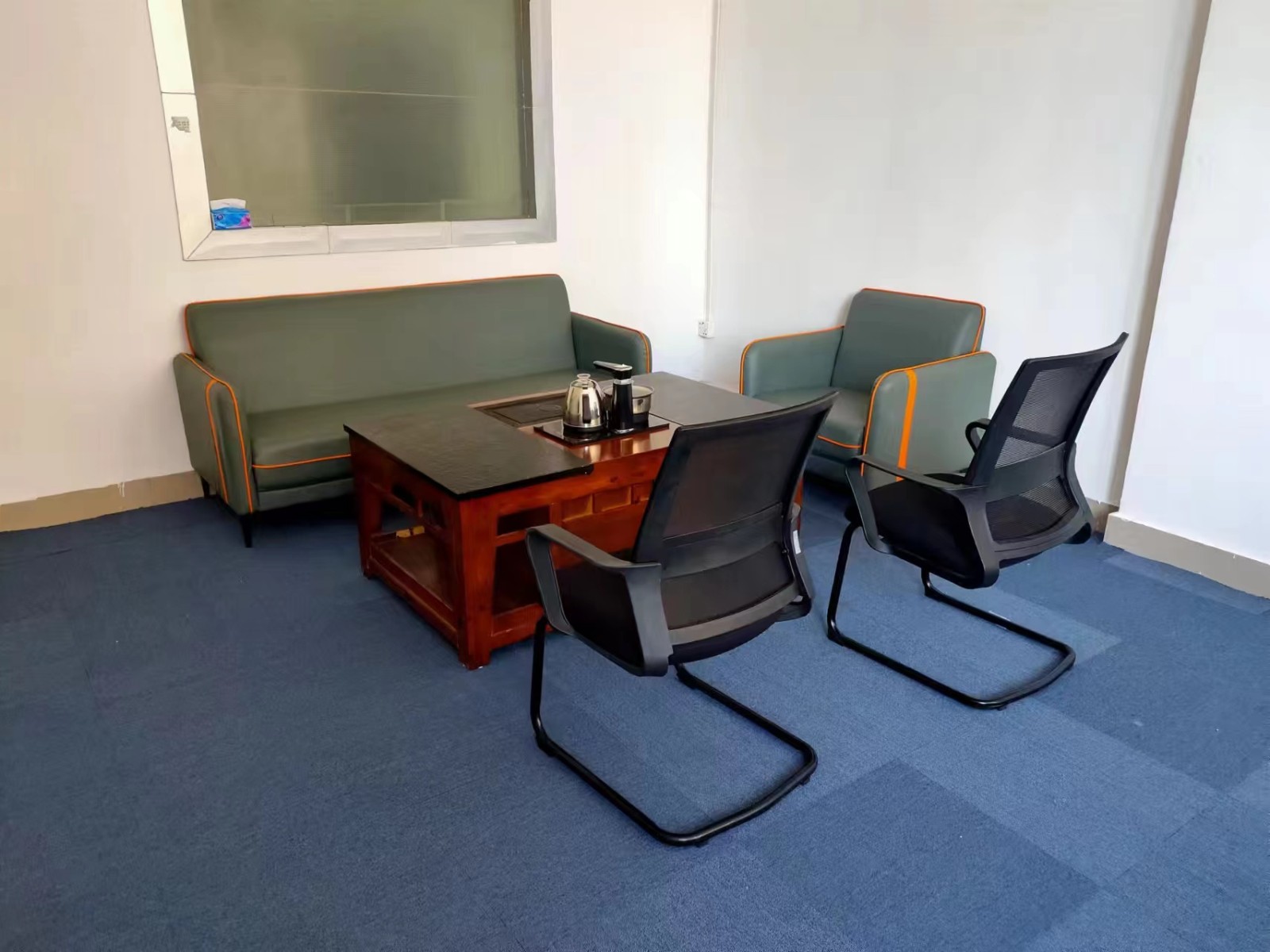 广州办公家具回收电话.jpg 广州办公家具回收电话.jpg