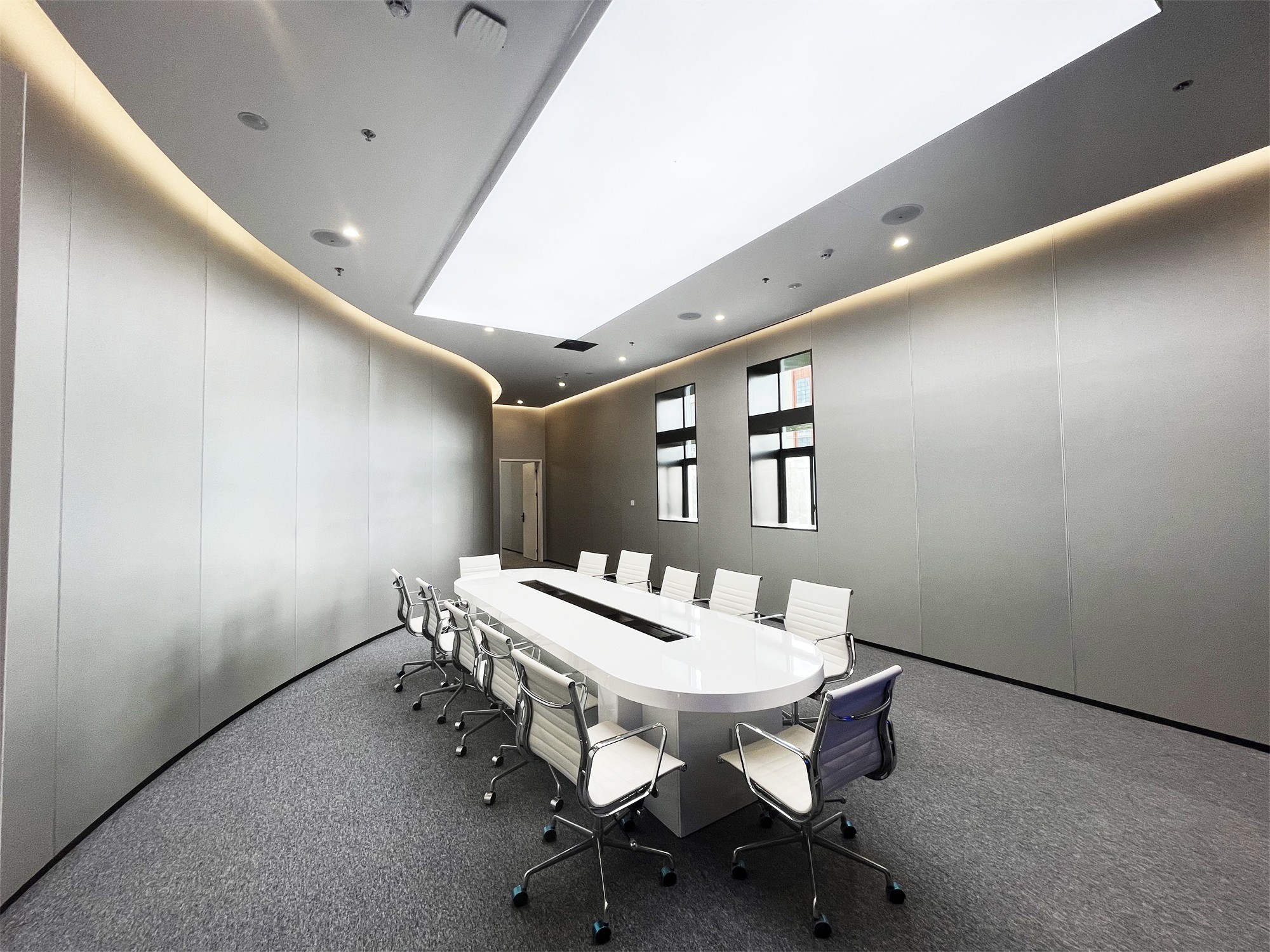 The Monitoring Hall of A Data Center in Guizhou(1)
