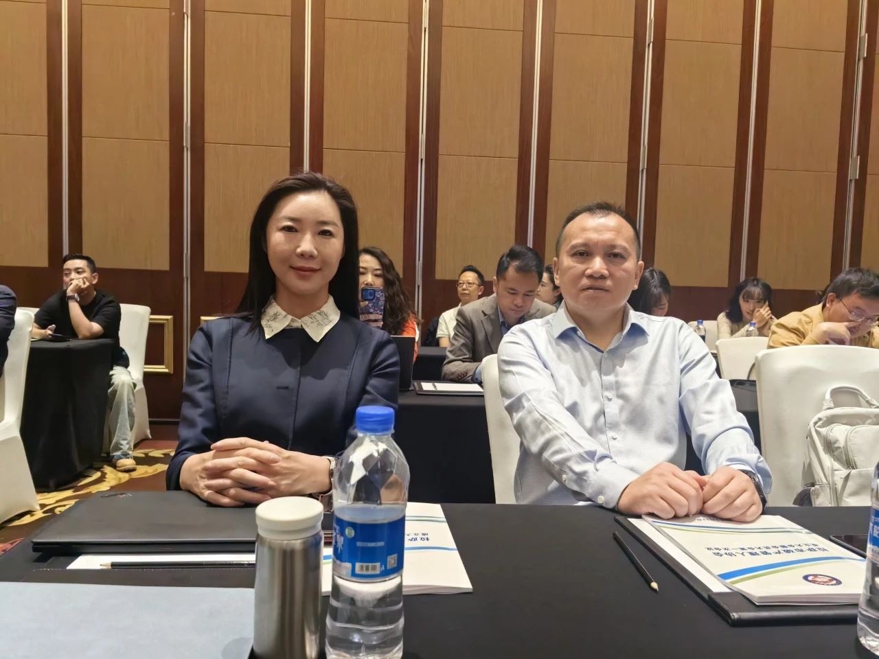 会议审议并表决通过了《拉萨市破产管理人协会会员大会表决方法》《拉萨市破产管理人协会章程》《会费收取及管理办法》，并选举产生了第一届协会理事、常务理事，宣布了协会第一届会长、副会长，秘书长、副秘书长名单及协会办事机构负责人。豪诚公司凭借专业实力荣幸当选为副会长单位。